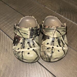 Kids Camouflage Crocs size 4c